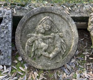 Rosone raffigurante Madonna con Bambino